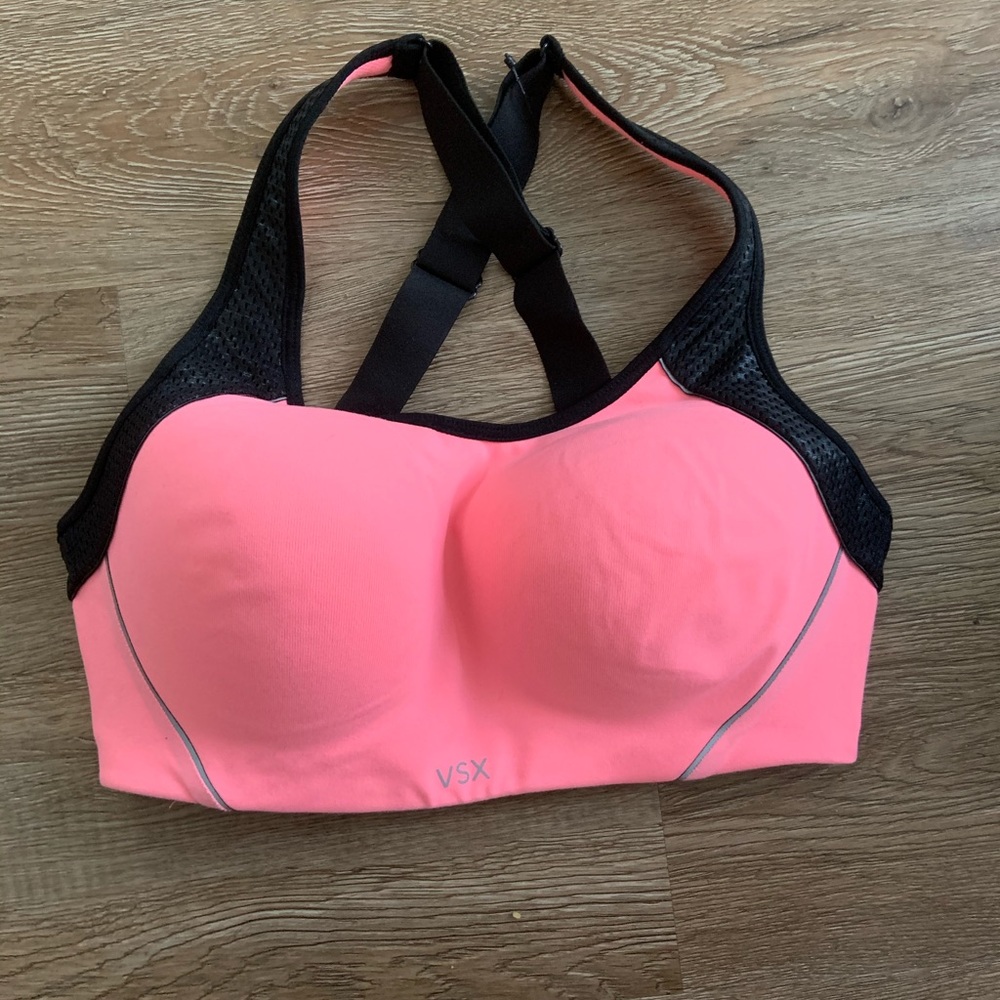 VSX Victoria’s Secret Sports Bra New without tags